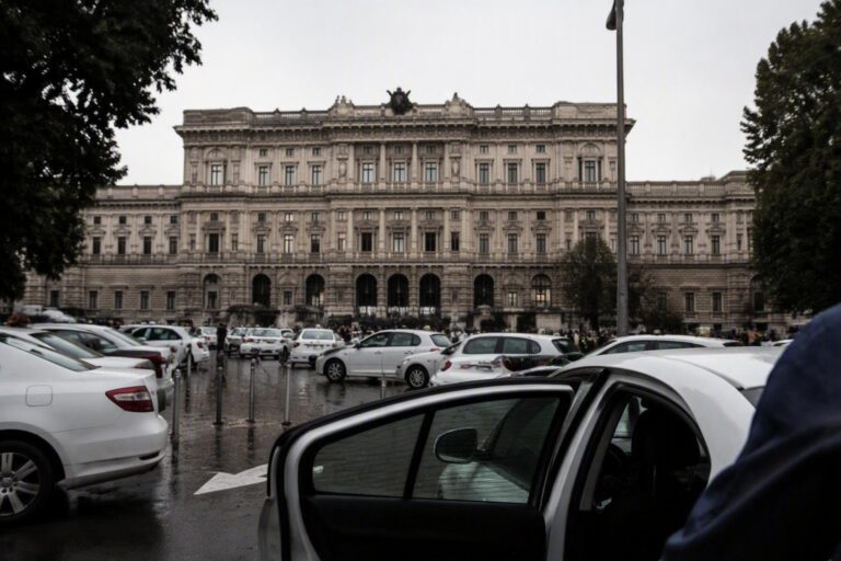 Sit-in dei tassisti al MEF: richieste di Carta carburante e agevolazioni