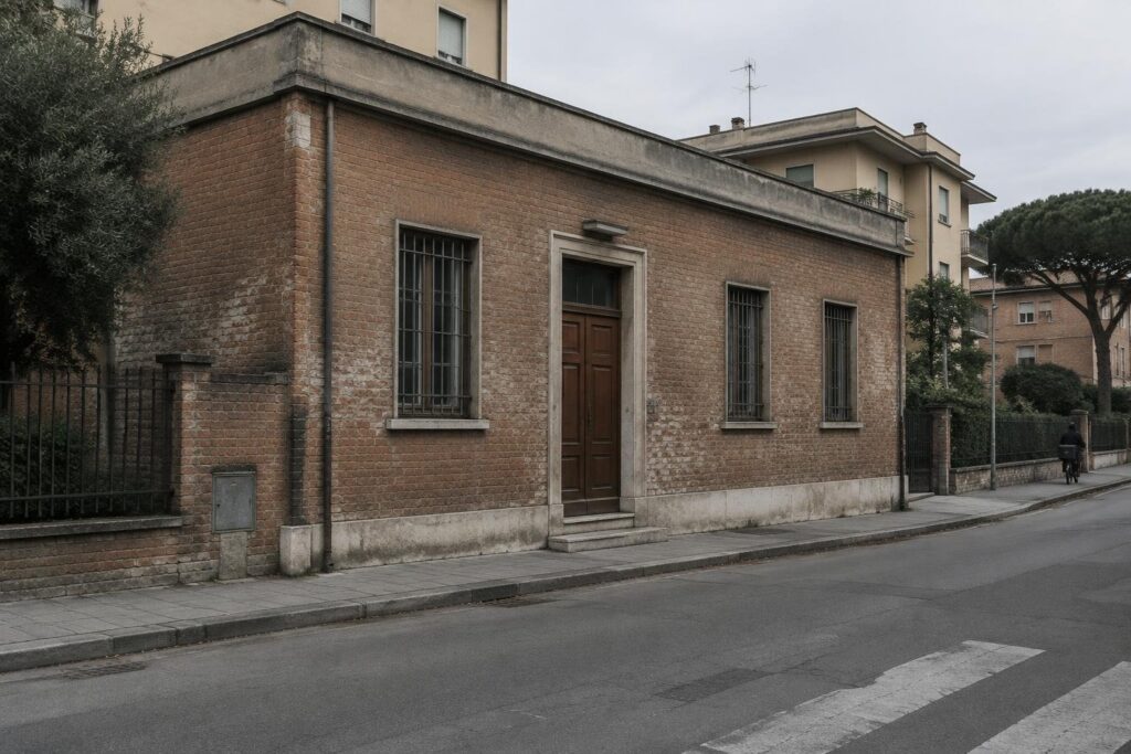 Due rapinatori portano via 100mila euro dalle Poste di Garbatella