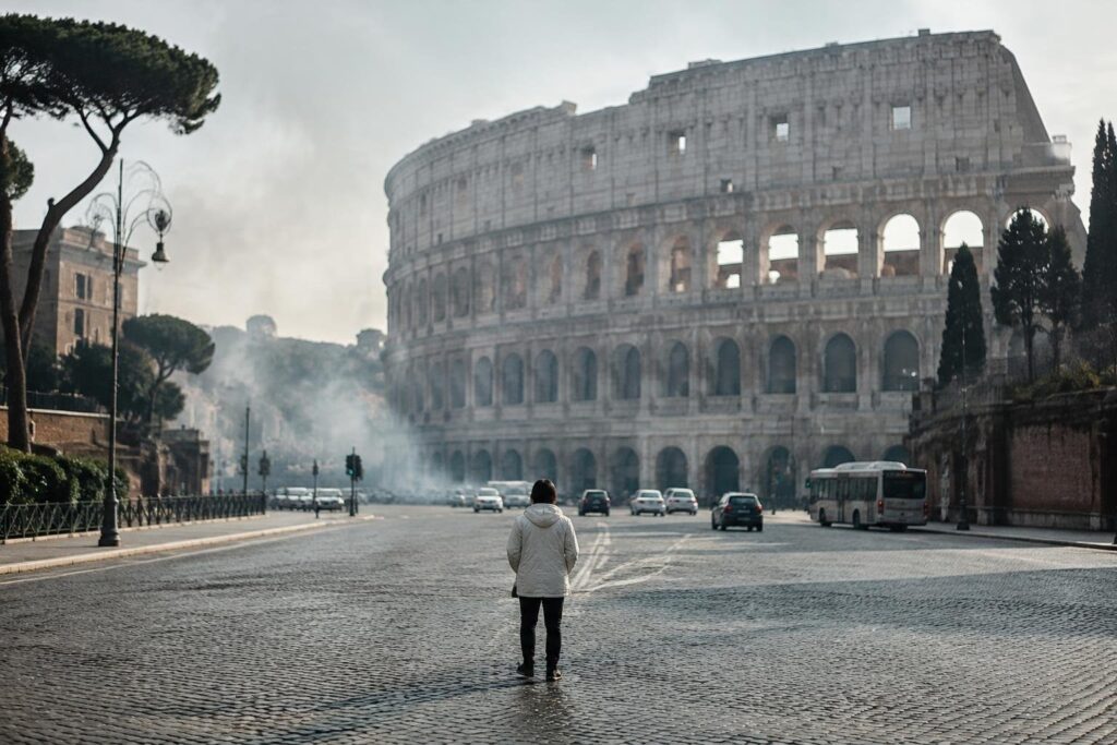 Roma paralizzata per 12 ore: proteste studentesche e violenze