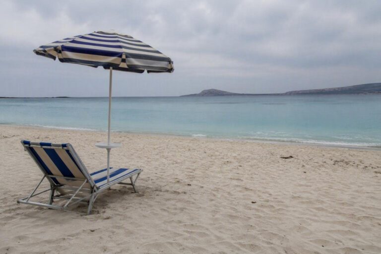 Guida alla prenotazione di lettini e ombrelloni in Sardegna