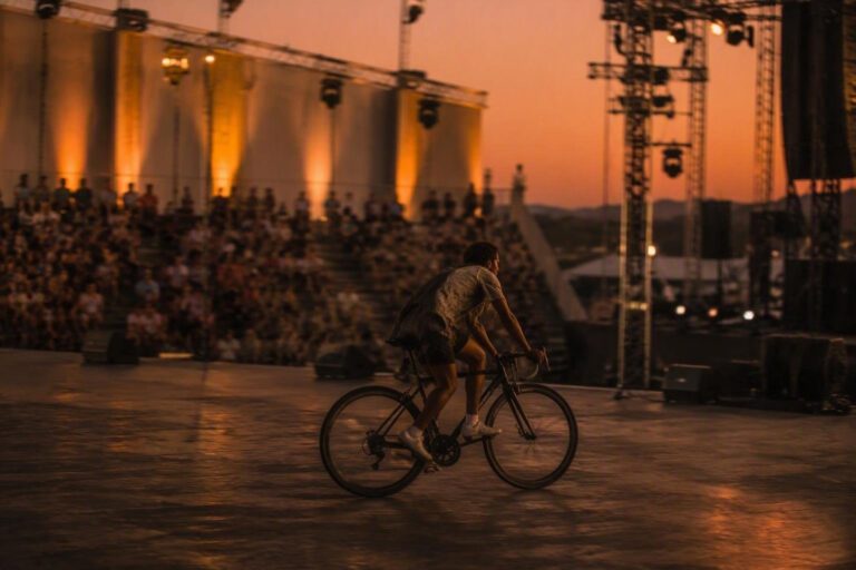 Jovanotti in concerto a Olbia: il tour estivo tra musica e riflessioni
