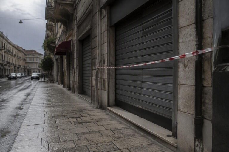 Nas chiudono locale a Quartu: titolare filma tutto e accusa accanimento