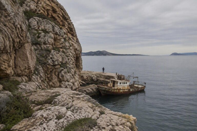 Presunto ordigno bellico all’Isola dei Cavalli: la Guardia Costiera interviene