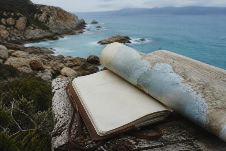 Sardegna sicura: guida pratica a Maestrale, correnti e sentieri rocciosi