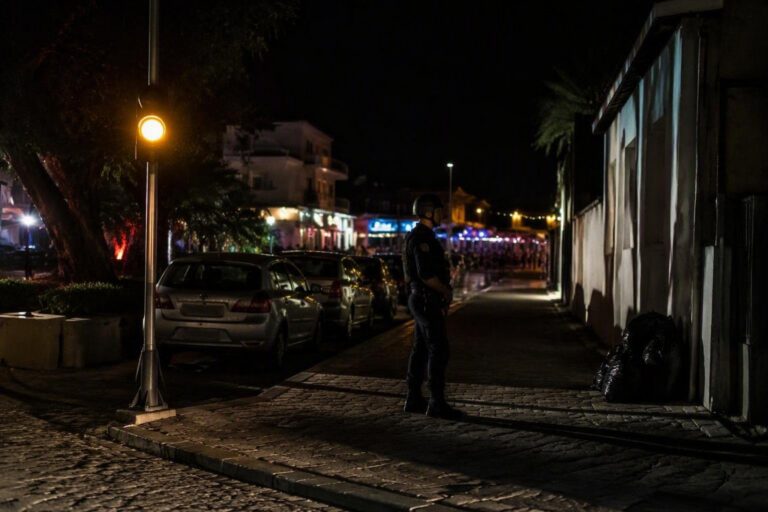 Controlli a San Teodoro: droga, alcol e resistenza ai carabinieri