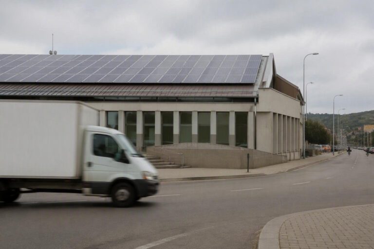 Energia rinnovabile a Santa Teresa: il nuovo impianto fotovoltaico di Poste Italiane