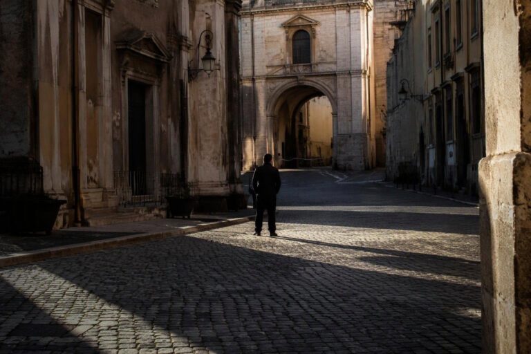 Sicurezza a Cagliari: zona rossa di piazza del Carmine estesa