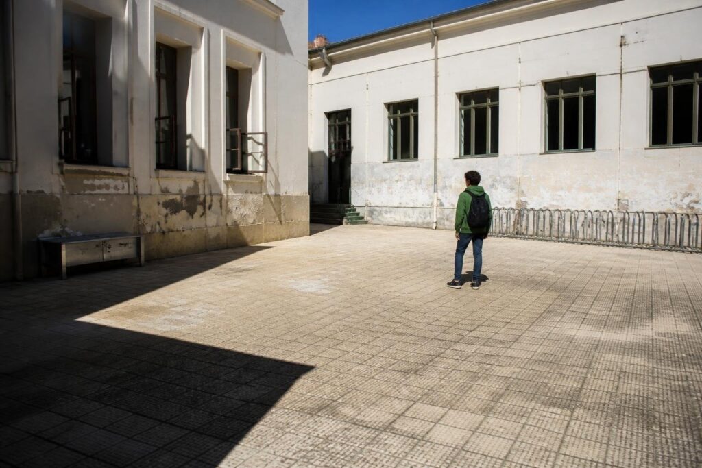 Chiusa la scuola Ciusa e sospeso il Buccari-Marconi per i roditori