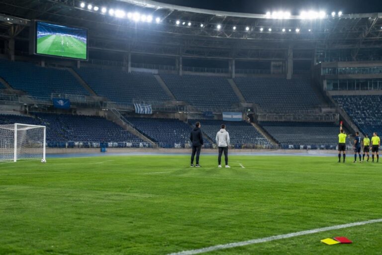 Doppia squalifica per Spalletti e Pisacane: la tensione al suono del triplice fischio