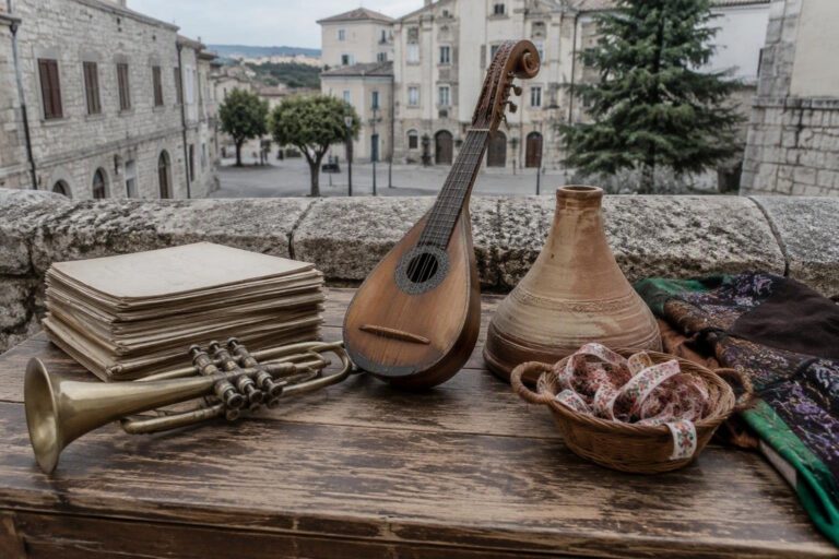 Nuoro in festa: concerti, artigianato e trasporti per Voci di Maggio