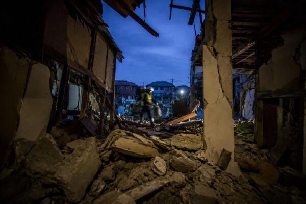 Rescue efforts intensify after deadly earthquake strikes Kumamoto, Japan