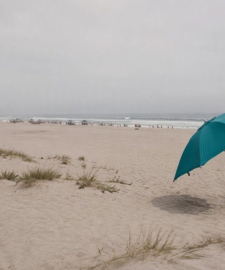 Summer 2026 Celebrity Vacations: PDA, Family Time, and Stunning Beach Photos