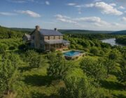 Luxury farmstead in Leiper’s Fork with orchard, pool and river access
