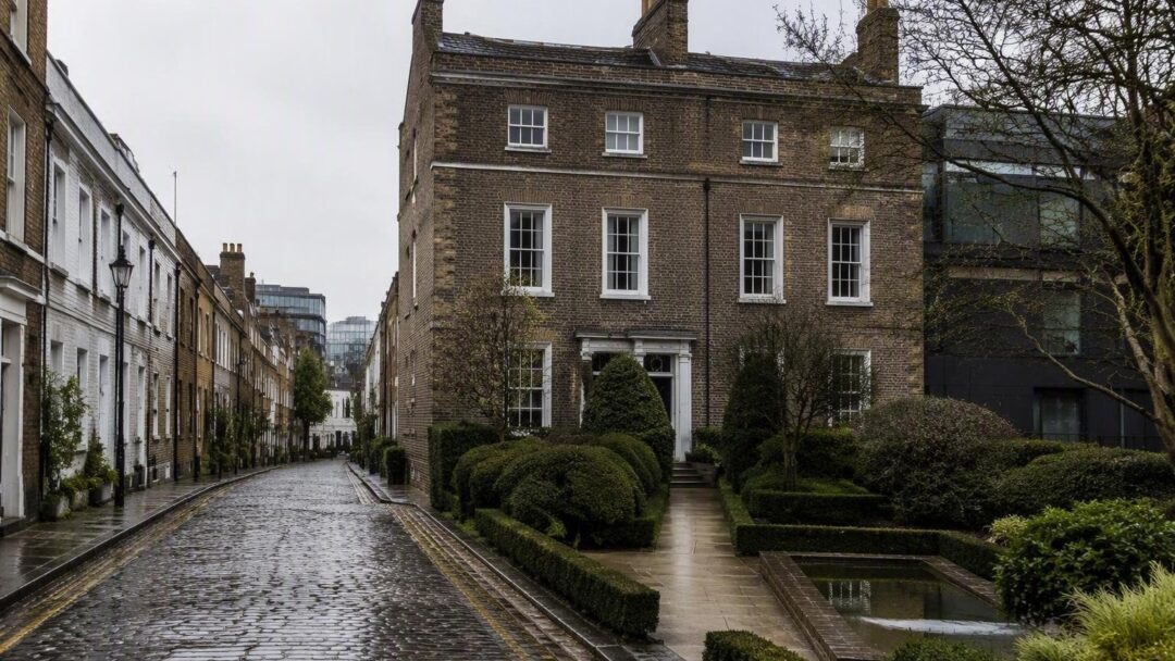 Renovated Georgian townhouse in Islington listed for £3.5m