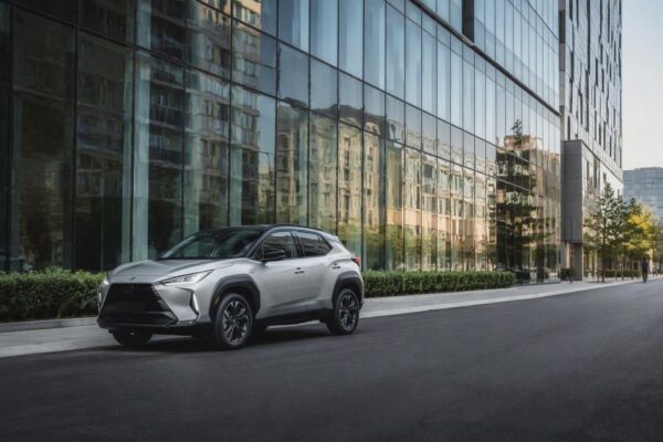 Toyota Yaris Cross 2026 Review: Hybrid Efficiency Meets Sporty Design