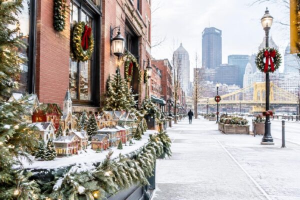 Christmas Home Tours in Pittsburgh and New England Design Inspiration