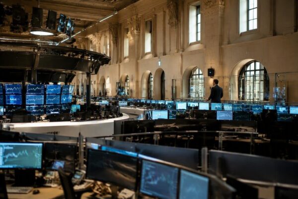 Borsa italiana: crescita record e sorprese positive nei bilanci aziendali