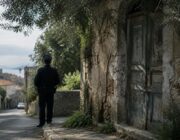 Carabinieri e Guardia di Finanza smantellano case occupate e affitti turistici non dichiarati