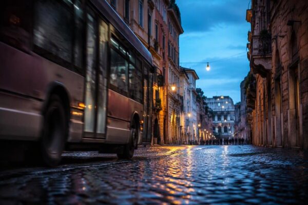 Overtourism a Roma: oltre 40mila affitti brevi minacciano la vita urbana