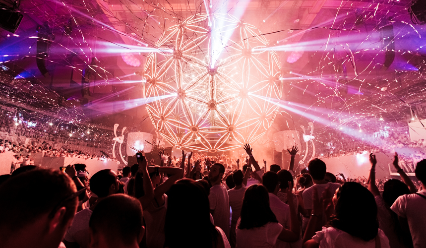 johan cruijff arena storia sensation