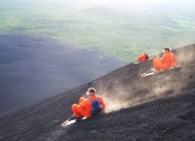 Cinder Boarding: la storia del surf sulla cenere