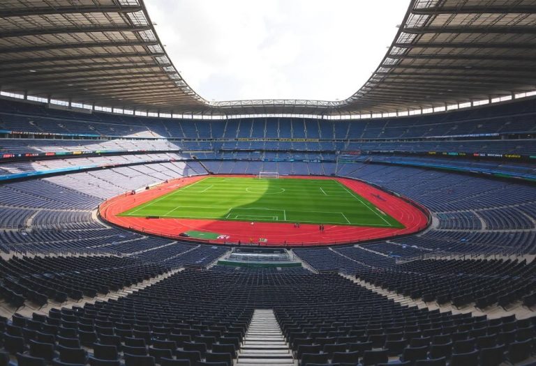 1216x832 25 12 45 27 698731168