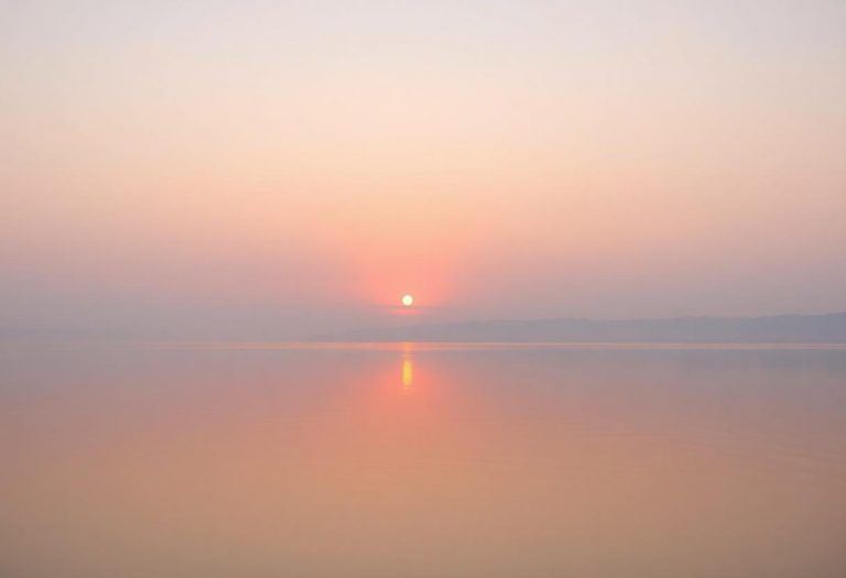 1216x832 25 18 00 24 470124821