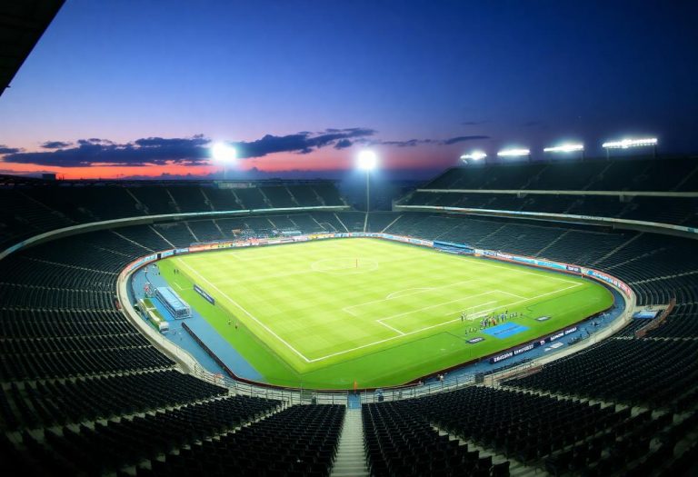 1216x832 16 01 00 25 323535764