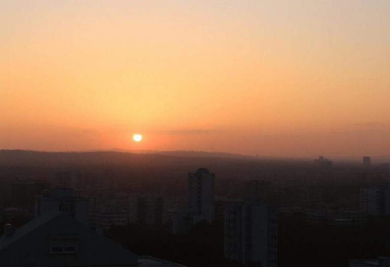 1216x832 17 11 15 22 320193738