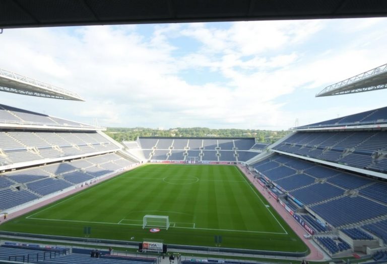 1216x832 27 20 00 21 83902644