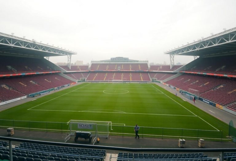 1216x832 21 12 00 23 179885773