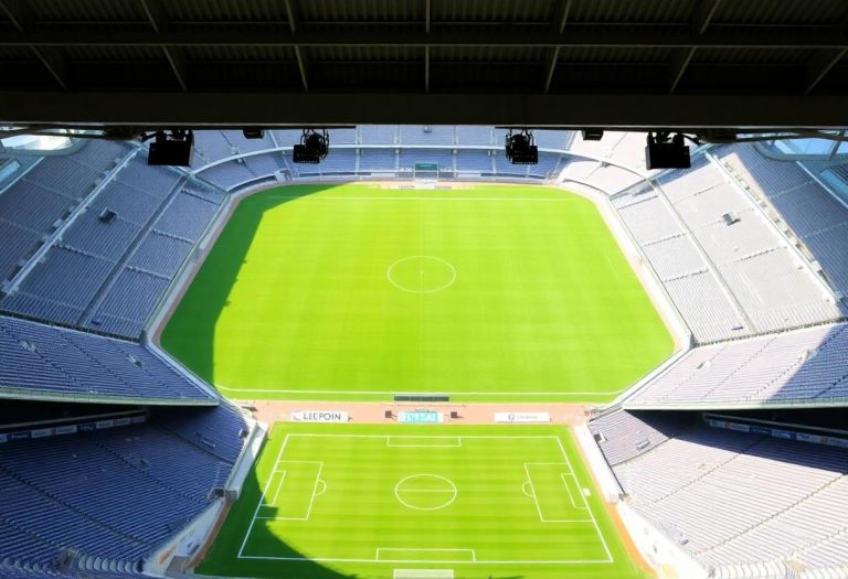 1216x832 27 10 45 22 723372444