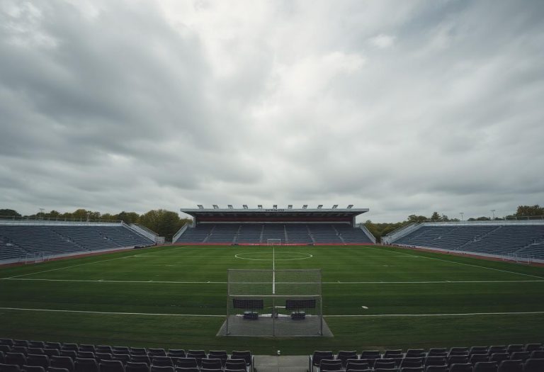 1216x832 19 17 00 30 237448022