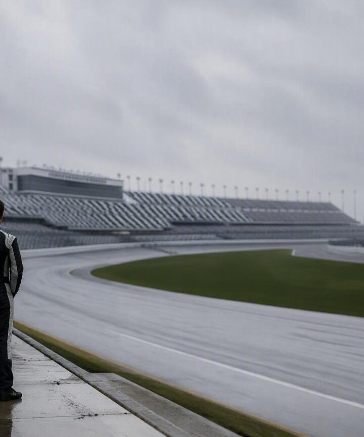 Esordio della stagione esports con la Truck Series: strategie e sfide a Daytona
