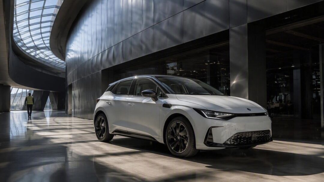Fabrice Cambolive svela i piani di Renault per il futuro delle auto elettriche