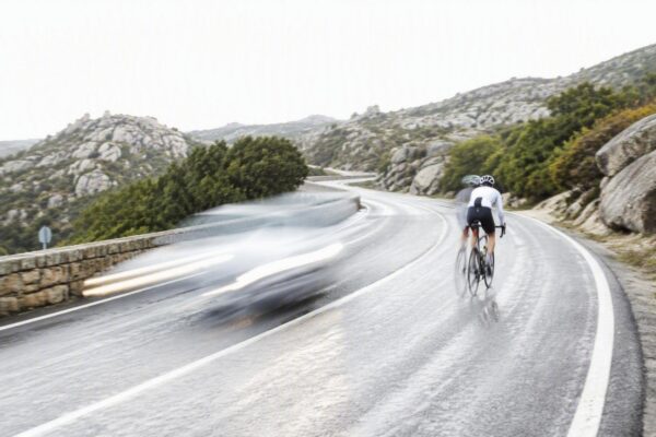 Finlay Tarling, promessa del ciclismo britannico, perde la vita in un incidente al Giro del Portogallo