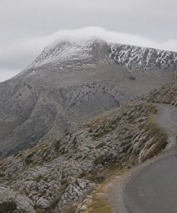 La Vila Joiosa-Alto de Aitana: la montagna decide il destino della Vuelta