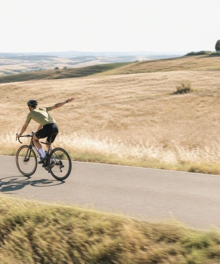 Maglia ciclismo Sherpa Phok: caratteristiche e vantaggi per ogni ciclista