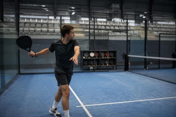 Padel: come distinguere un giocatore intermedio da uno avanzato