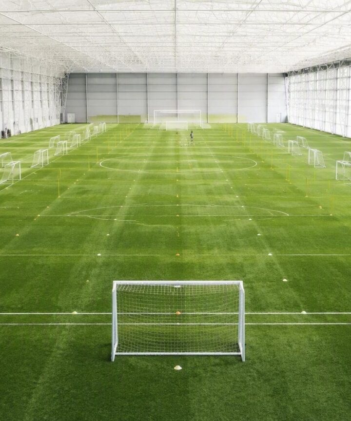 Pressing alto nel calcio: principi, esercizi e varianti