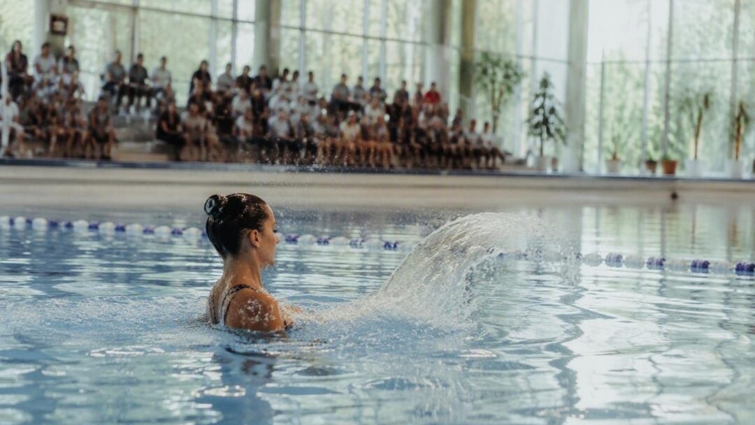 Miss Italia 2026: la storia di Sarah Rizea, campionessa di nuoto