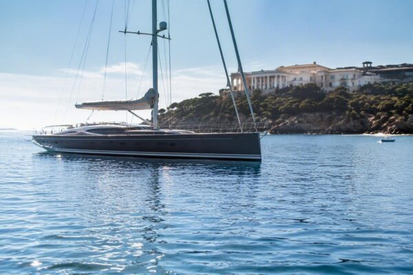 Rolex Swan Cup 2026: 170 Swan e più di 1800 velisti a Porto Cervo