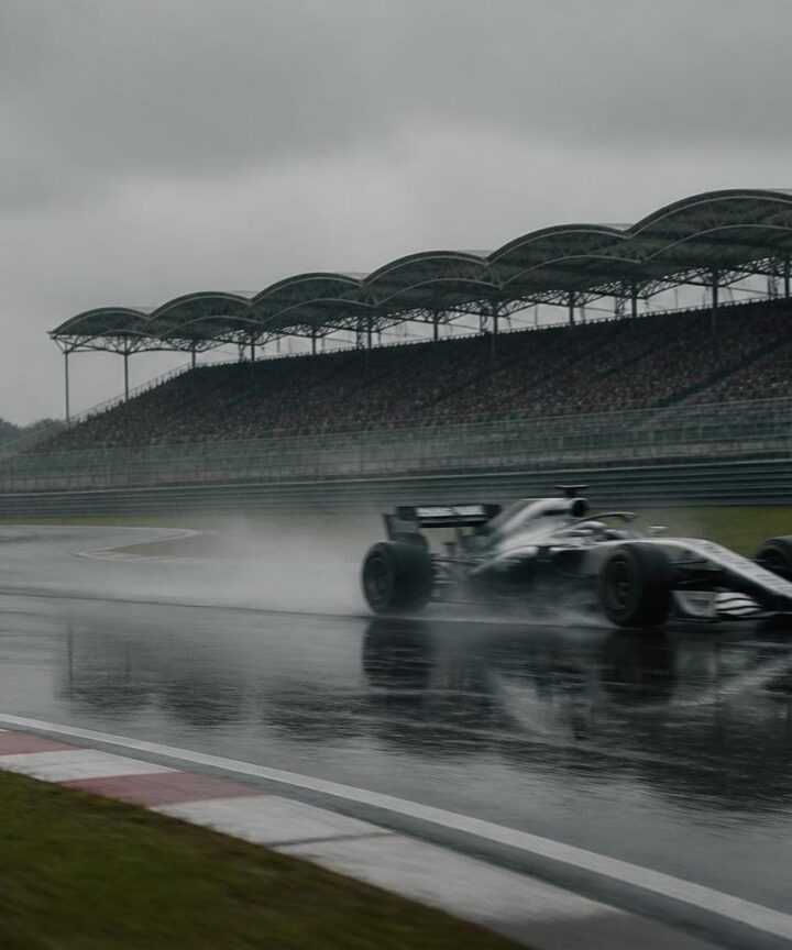 Giovane olandese trionfa a Sepang, la Ferrari sbaglia strategia