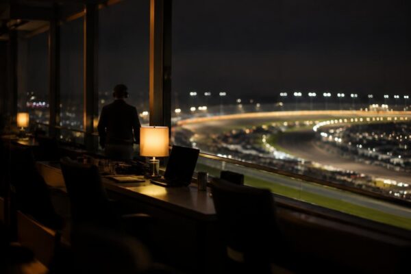 Nashville Superspeedway: la sfida tra Loi e gli inseguitori