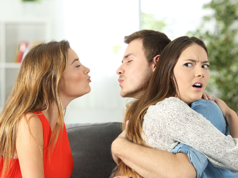 È vero che gli uomini sono più infedeli delle donne?