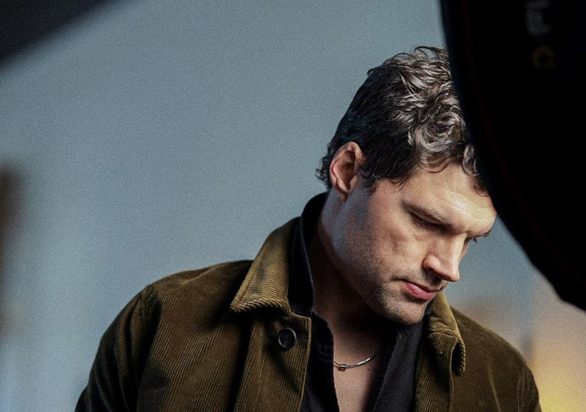 Chi è Joel Smallbone? Incontra l’attore e cantante australiano