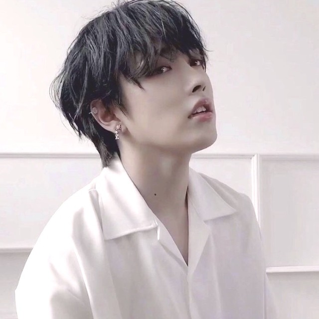 Chi è Kim Hongjoong, membro di Ateez, esce adesso? Instagram, biografia, wiki