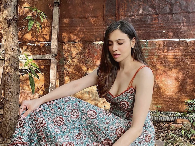 Chi è Simran Kaur Mundi? : biografia, famiglia, incontri, instagram, affari e altro