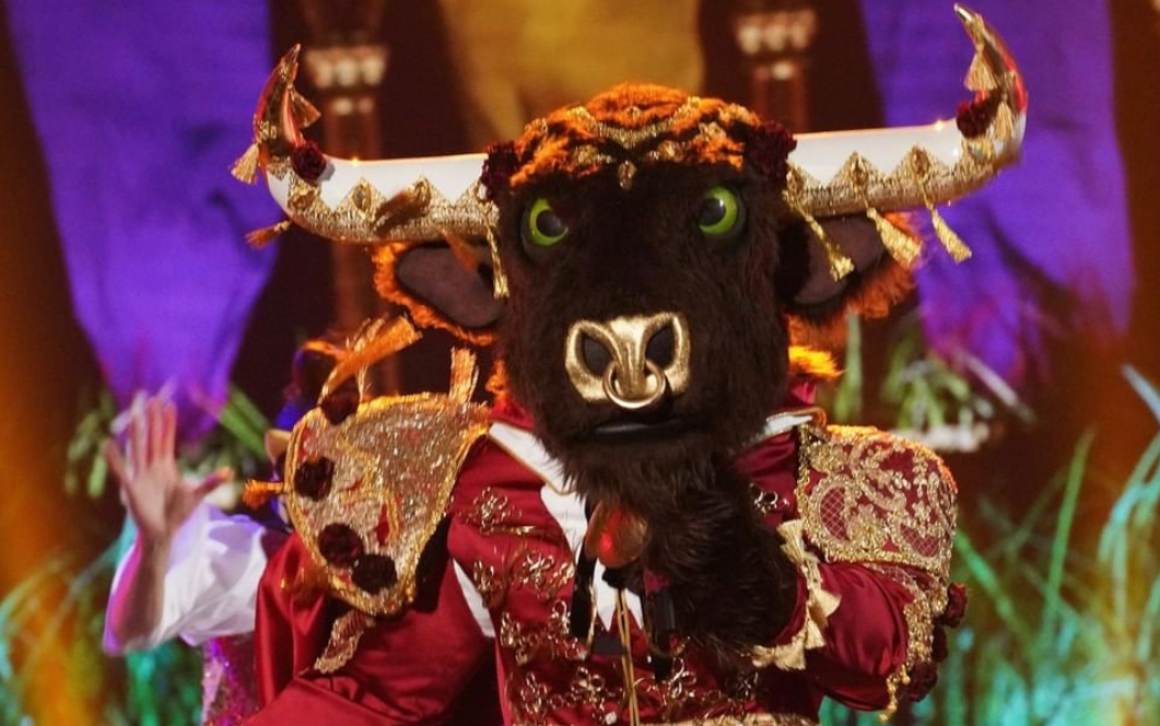 Chi è The Bull di «The Masked Singer»? Tutto quello che sappiamo