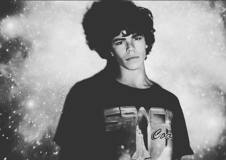 Chi sta uscendo con Zackary Arthur adesso?